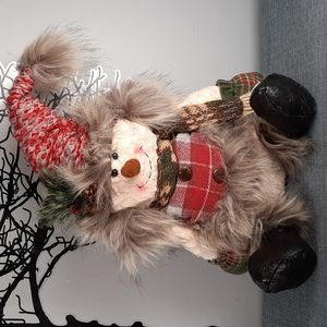 Plush Fabric Snowman Faux Fur Accents Snowmen Winter Decoration Gift Present